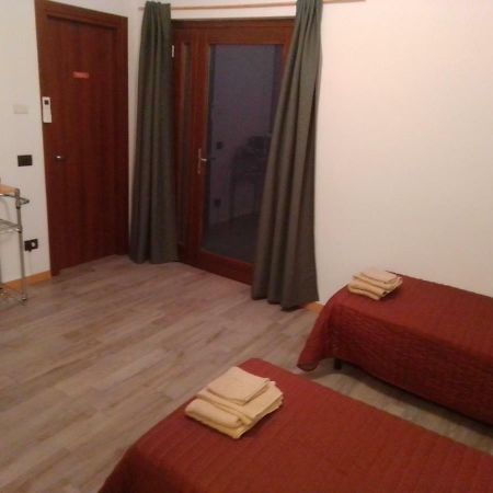 Hotel Al Terminal Somma Lombardo Zewnętrze zdjęcie